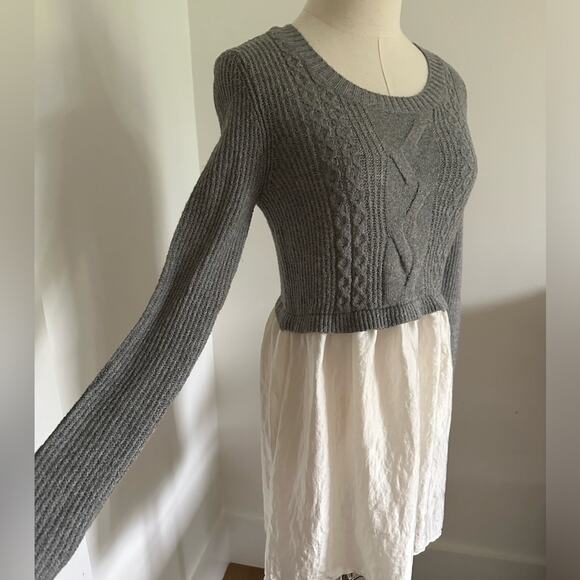 Motherhood maternity Sweater top! Size Small - Picture 1 of 6